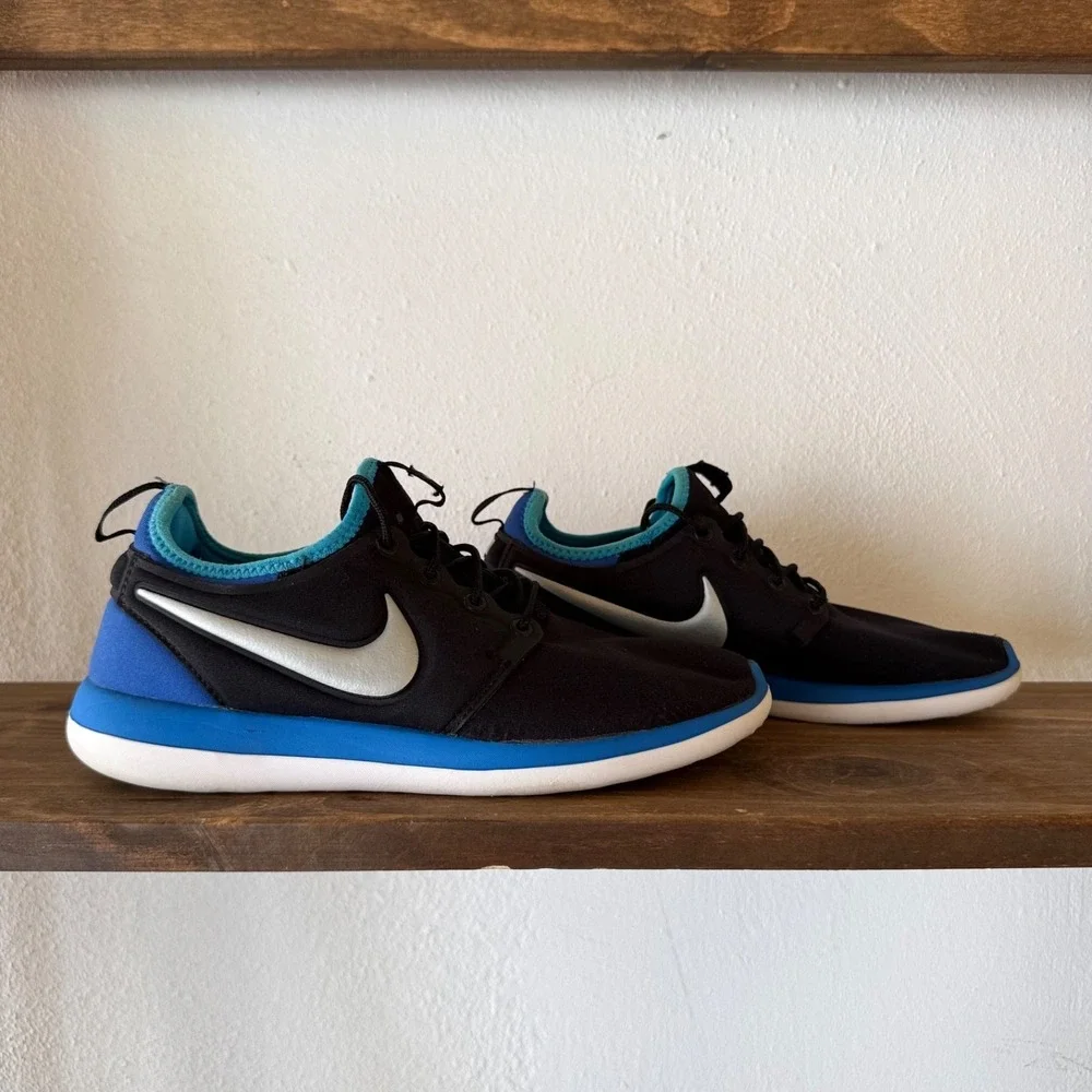 Nike Roshe Two GS Sneakers Youth 5.5Y Black Blue Running Shoes 844653-002